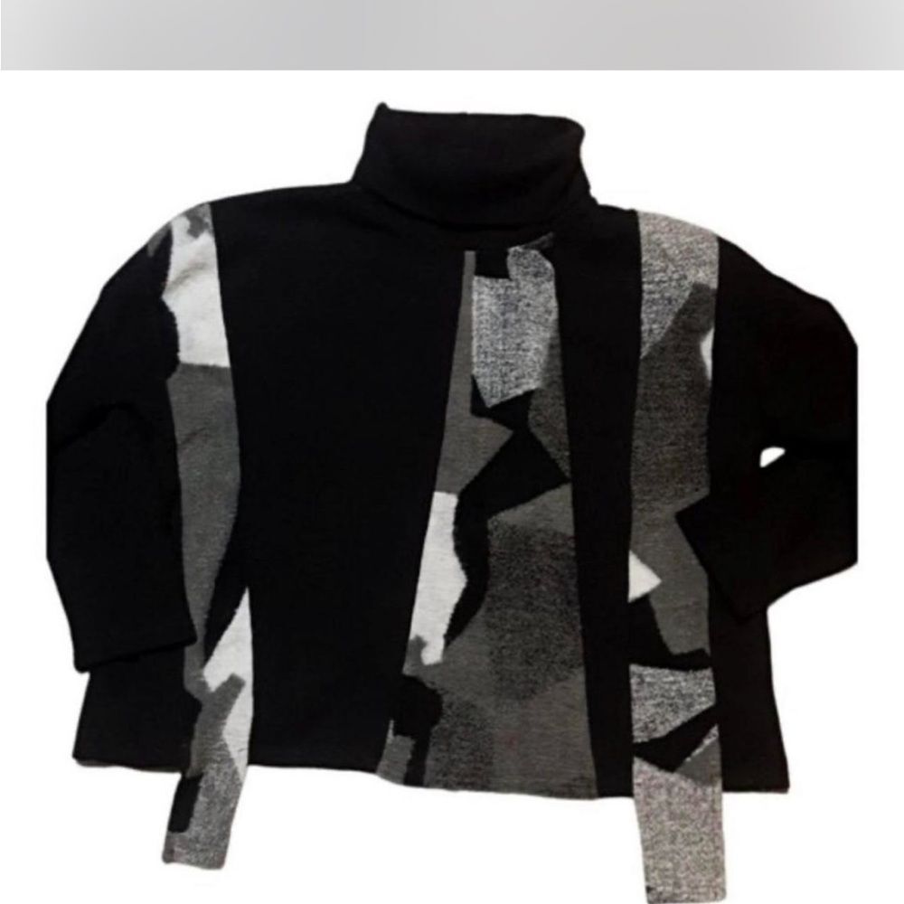 Elegant Black and Gray Turtleneck Sweater